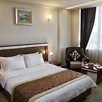 Ts Gold فندق
